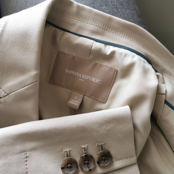 Banana Republic blazer - Picture 3 of 4